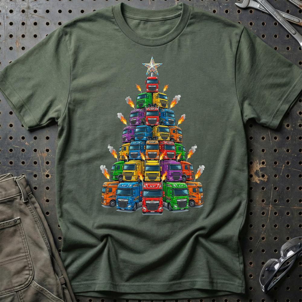 DAF Lastbil Juletræ Christmas Tree T-Shirt-Beklædning-DAF-Grøn Militær-S-Garage Culture Shop- garage - man cave - merchandise