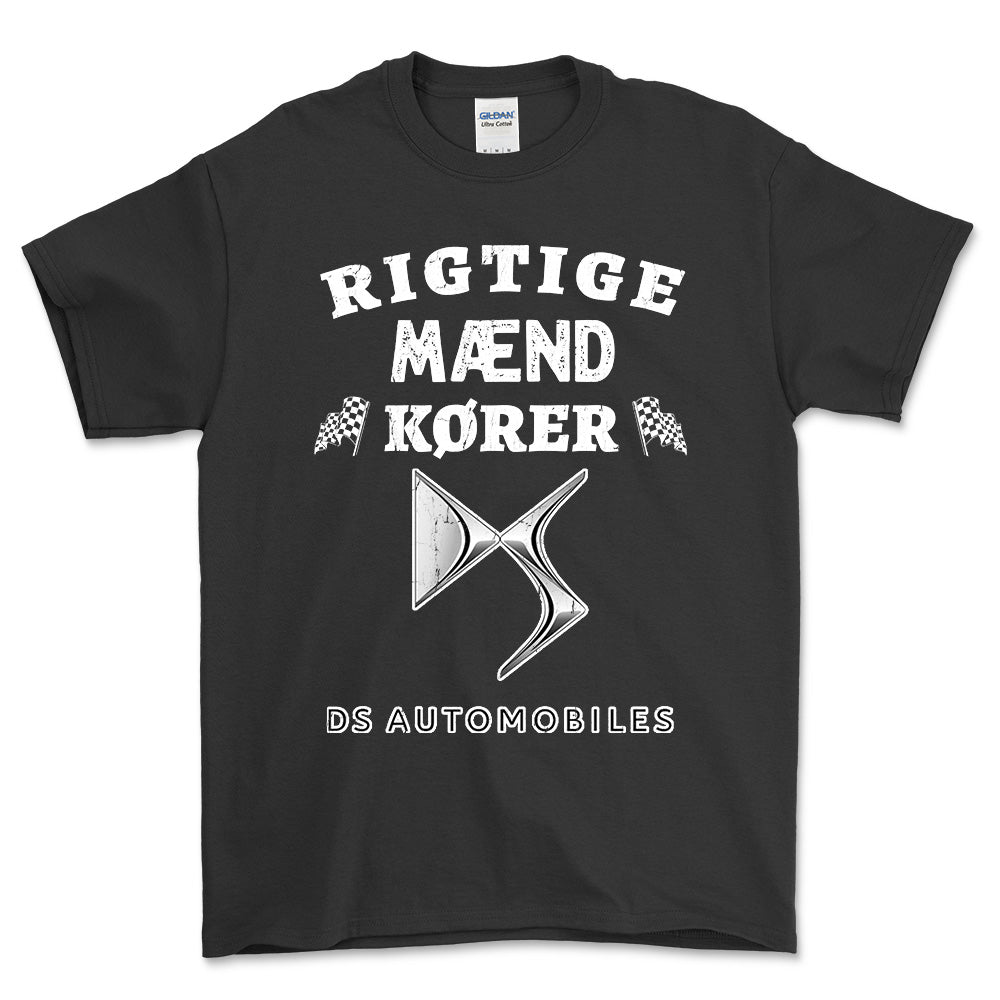 DS Automobiles Rigtige Mænd Kører - Unisex T-Shirt , Bomuld-Beklædning-DS Automobiles-Sort-S-Forside-Garage Culture Shop- garage - man cave - merchandise