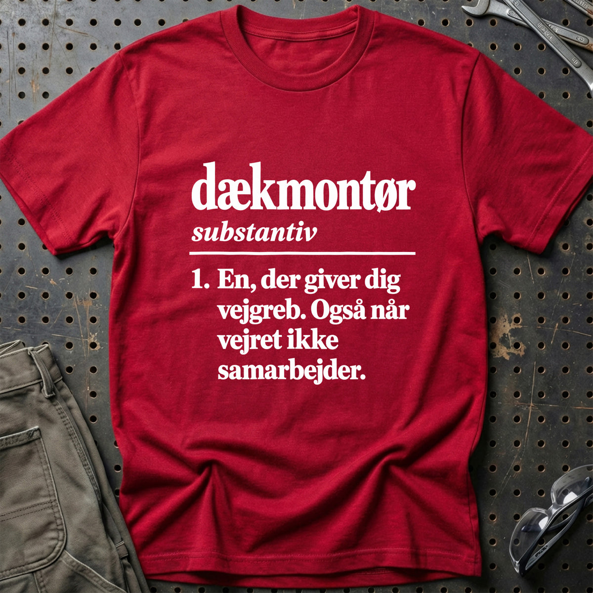 
Dækmontør – Definition T-Shirt – Rød