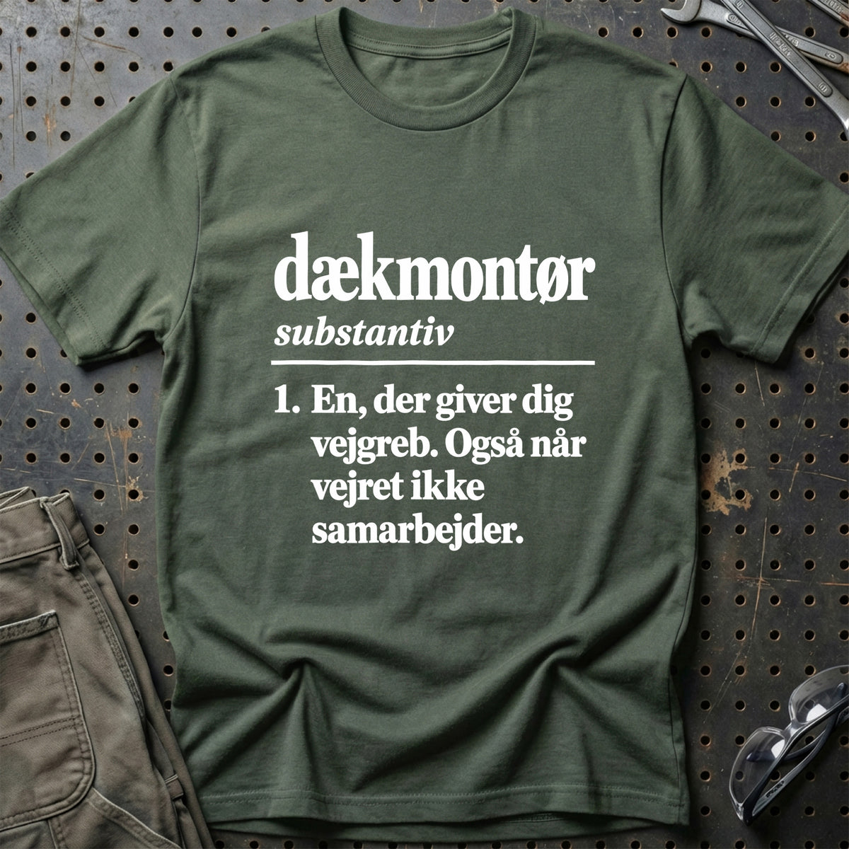 
Dækmontør – Definition T-Shirt – Grøn Militær