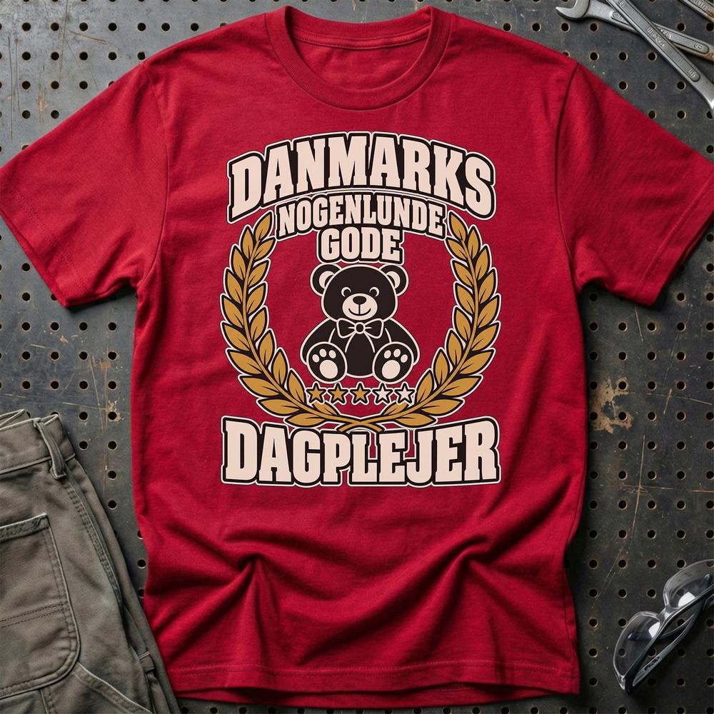 
Produktbillede af Dagplejer – Danmarks Nogenlunde Gode T-Shirt