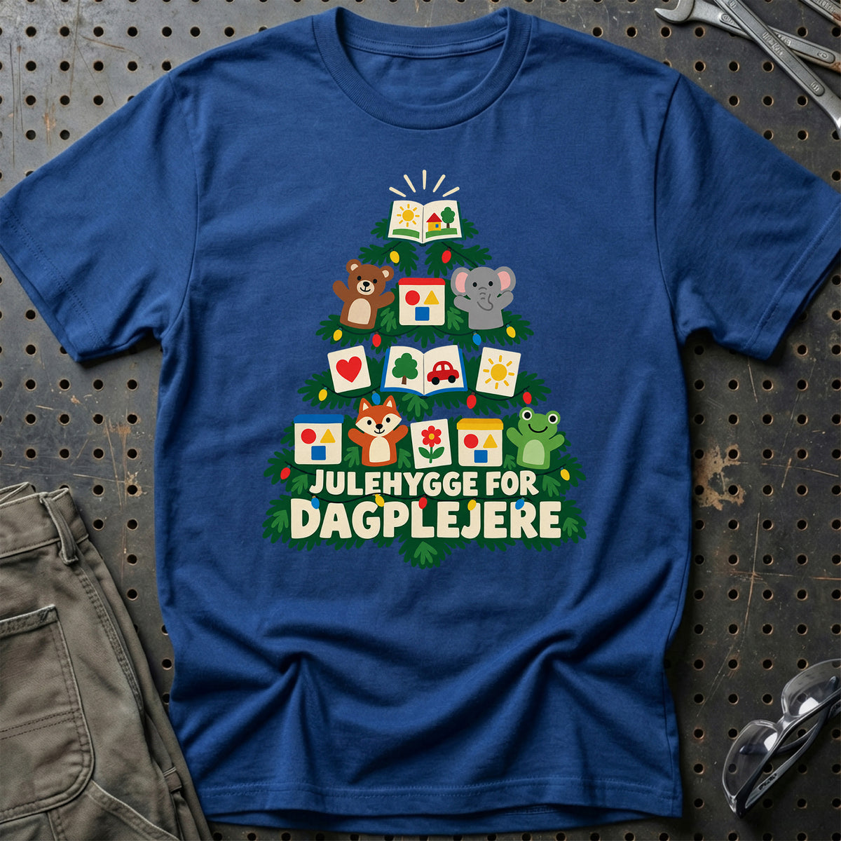
Dagplejer – Julehygge – Unisex T-Shirt – Blå Royal