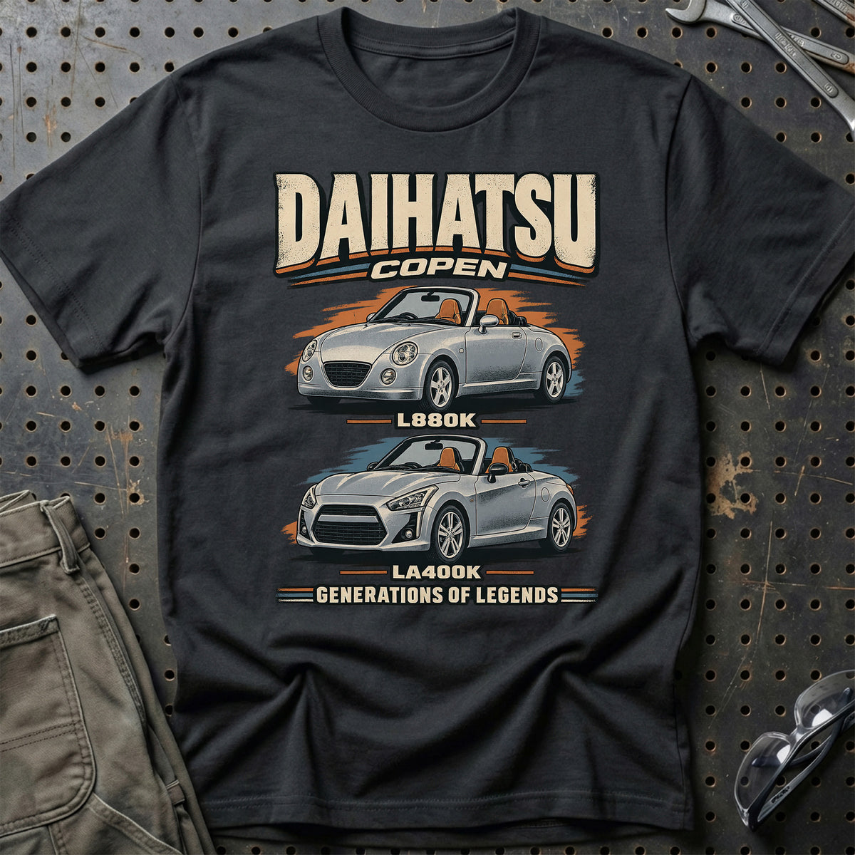 
Daihatsu Copen – Generations of Legends T-Shirt – Sort