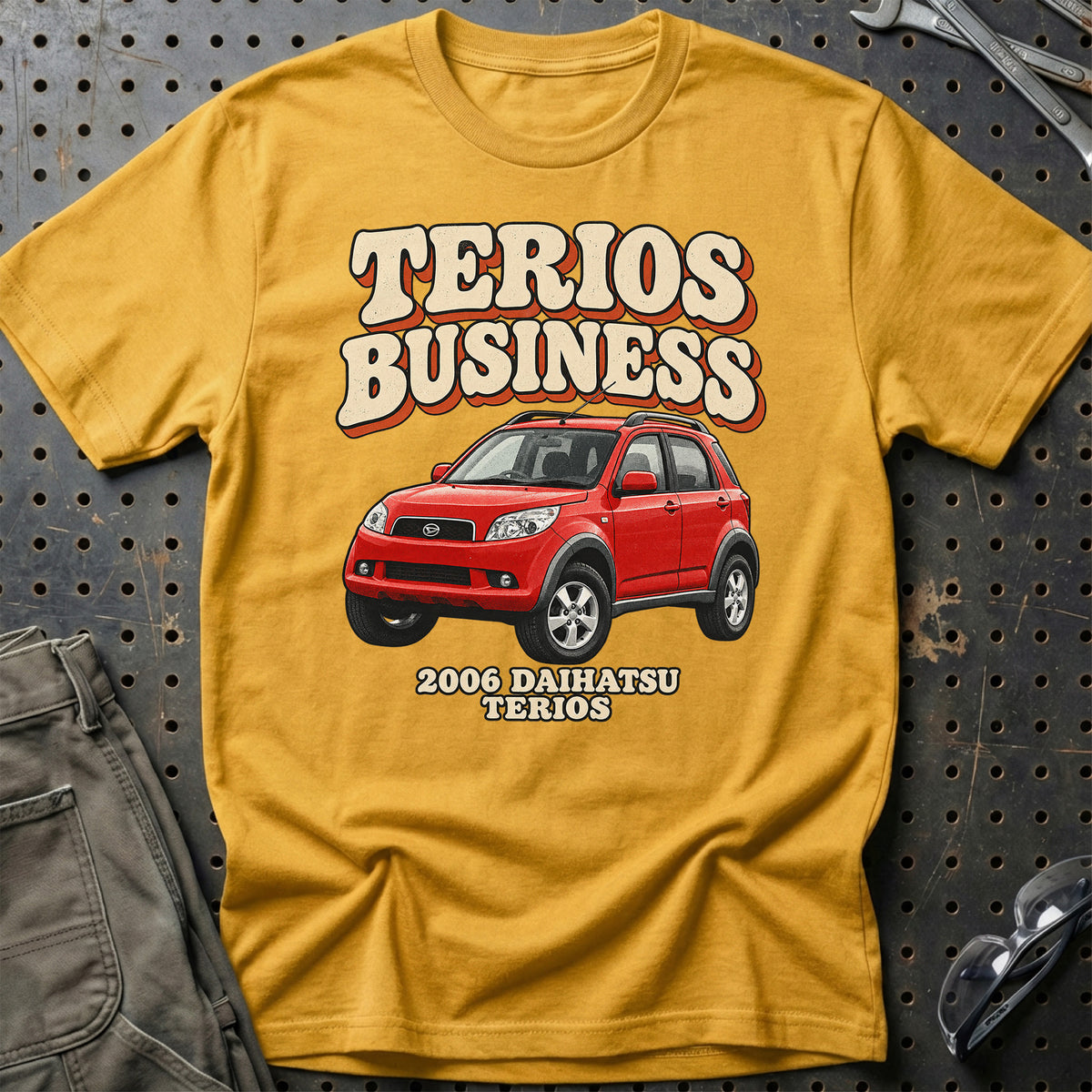 
Daihatsu Terios 2006 – Terios Business T-Shirt – Guld