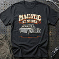 
Daimler Majestic Major 1959 – Majestic by Nature T-Shirt – Sort