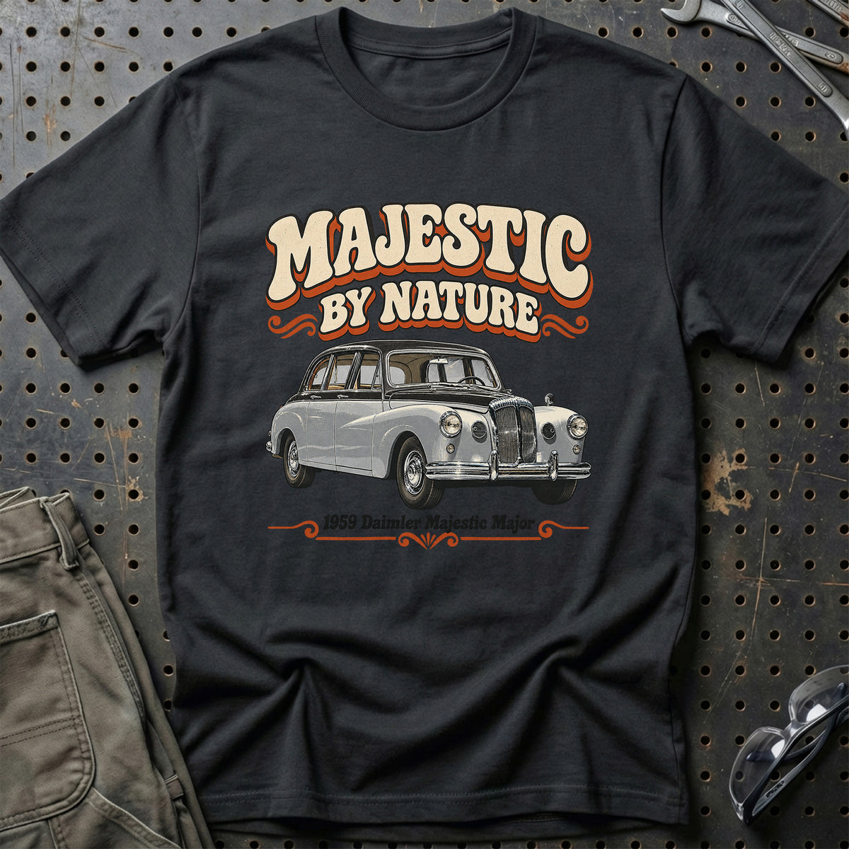 
Daimler Majestic Major 1959 – Majestic by Nature T-Shirt – Sort
