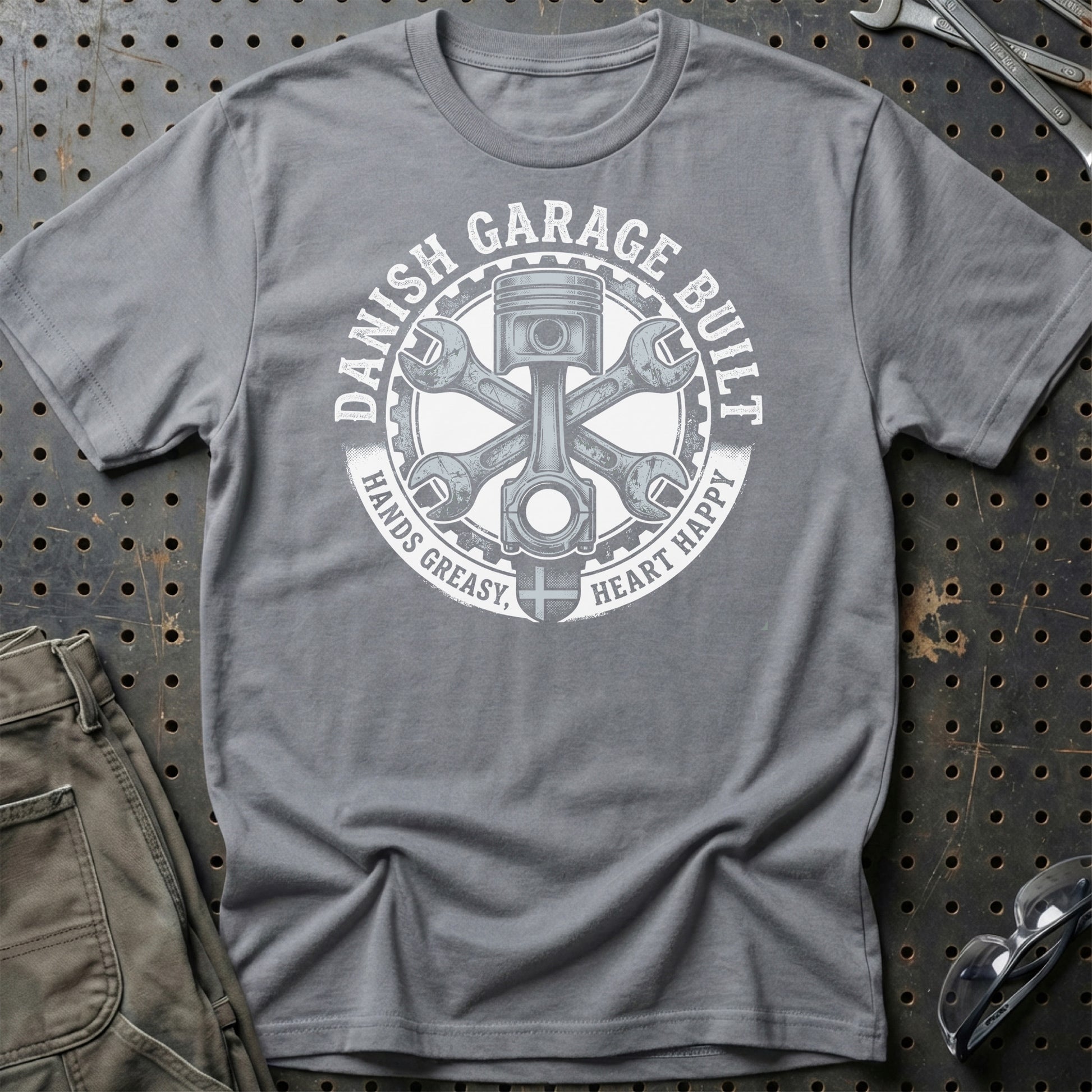 Danish Garage Built – Hands Greasy Heart Happy - Unisex T-Shirt , Bomuld-Beklædning-Garage Culture-Grå Sport-S-Garage Culture Shop- garage - man cave - merchandise
