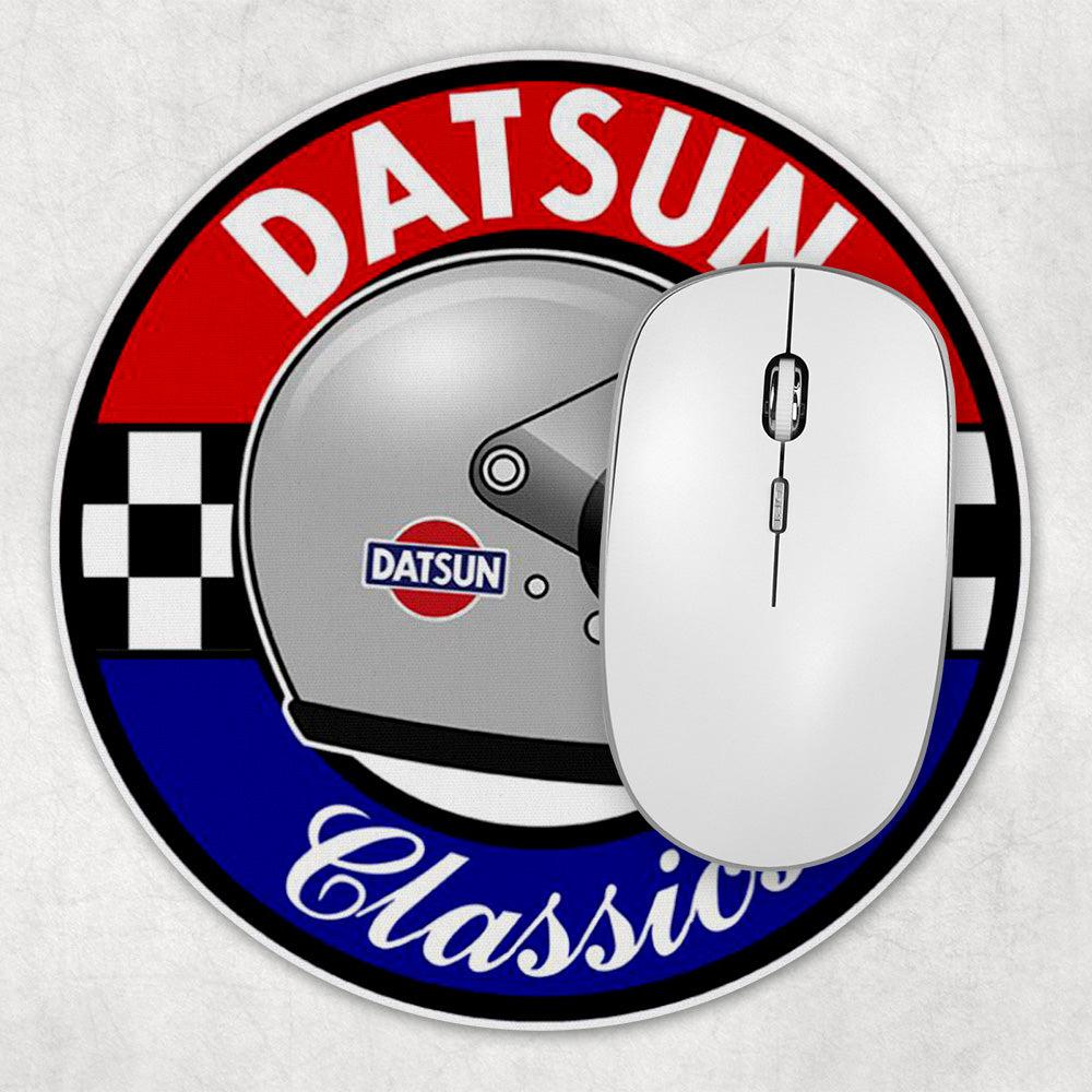 Datsun Classic Runde Skilte , Musemåtte Rundt , Kop Underlag, Underlagssæt-Runde Skilte-Datsun-Garage Culture Shop- garage - man cave - merchandise