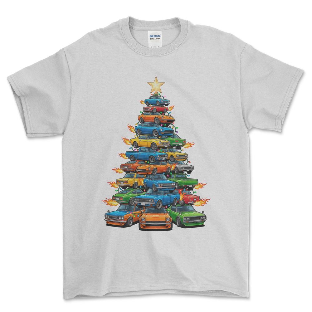 Datsun Juletræ Christmas Tree - Unisex T-Shirt-Beklædning-Datsun-Hvid-S-Forside-Garage Culture Shop- garage - man cave - merchandise