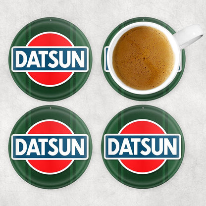 Datsun Runde Skilte , Musemåtte Rundt , Kop Underlag, Underlagssæt-Runde Skilte-Datsun-Garage Culture Shop- garage - man cave - merchandise
