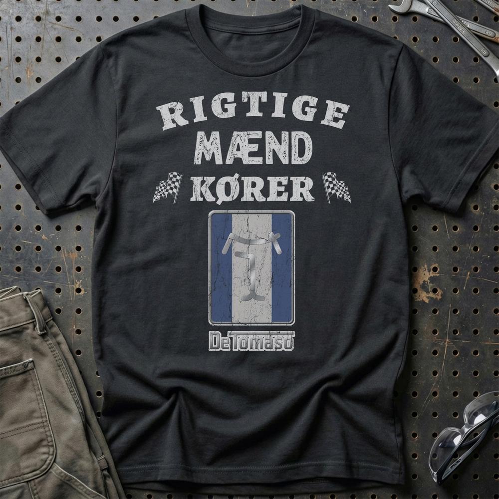 De Tomaso Rigtige Mænd Kører T-Shirt-Beklædning-De Tomaso-Sort-S-Garage Culture Shop- garage - man cave - merchandise