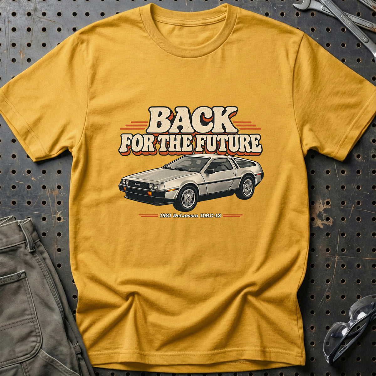 
DeLorean DMC-12 1981 – Back for the Future T-Shirt – Guld