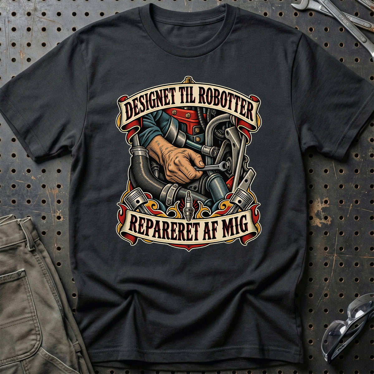 
Designet til robotter – Repareret af mig – Unisex T-Shirt – Sort