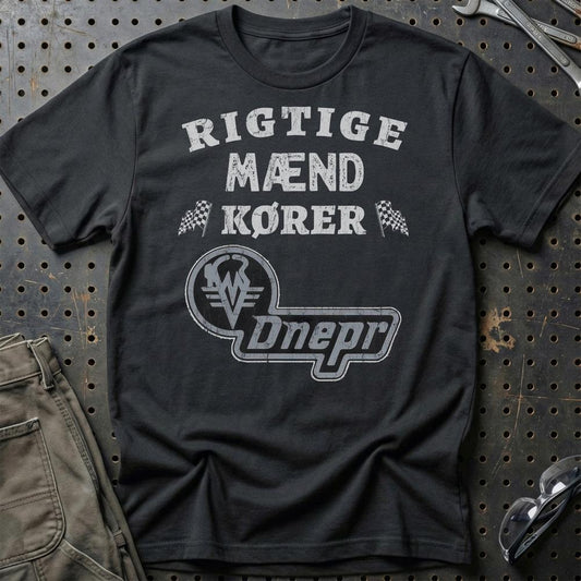 Dnepr Rigtige Mænd Kører - Unisex T-Shirt , Bomuld-Beklædning-Dnepr-Sort-S-Garage Culture Shop- garage - man cave - merchandise