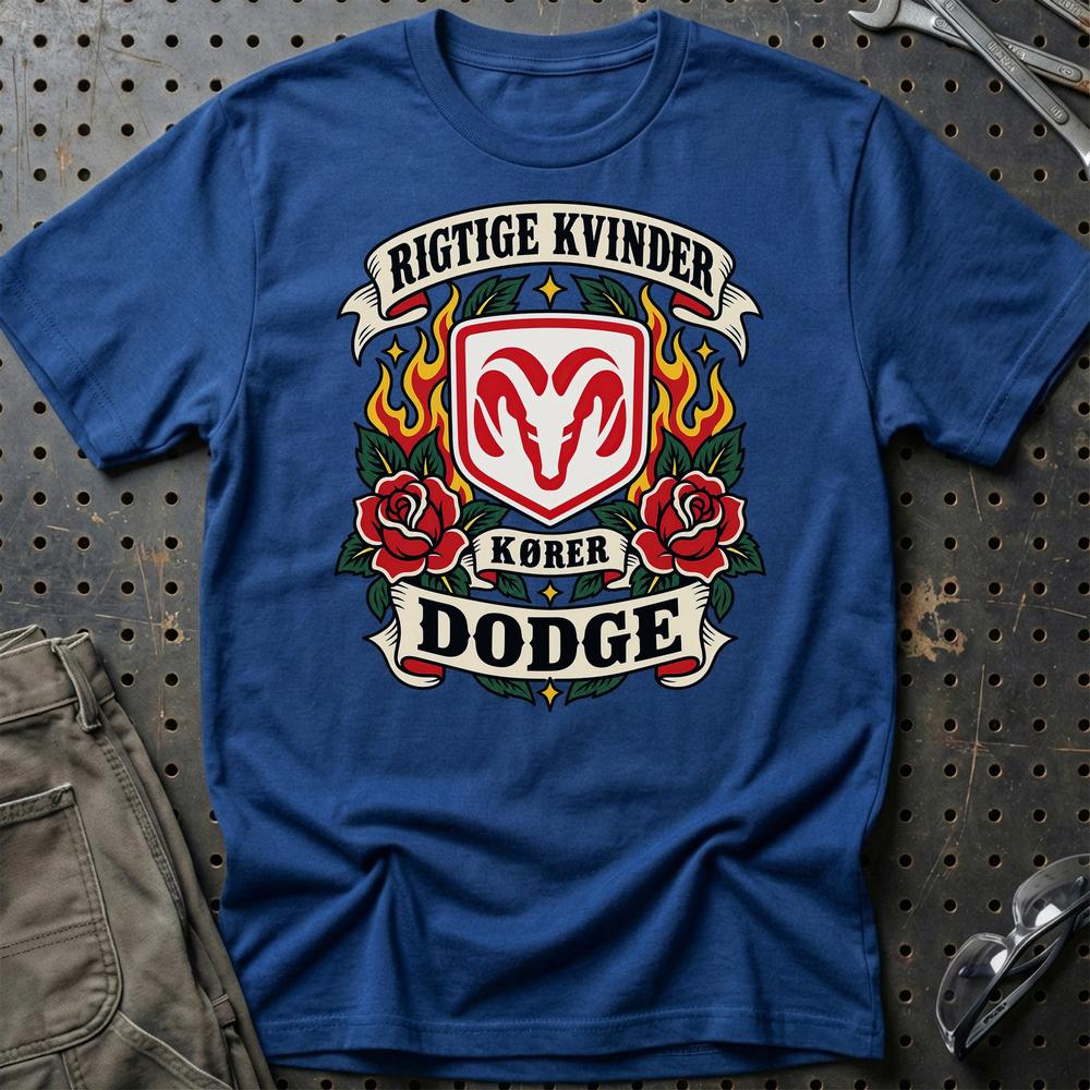 
Produktbillede af Dodge Rigtige Kvinder Kører – Roser og Flammer T-Shirt
