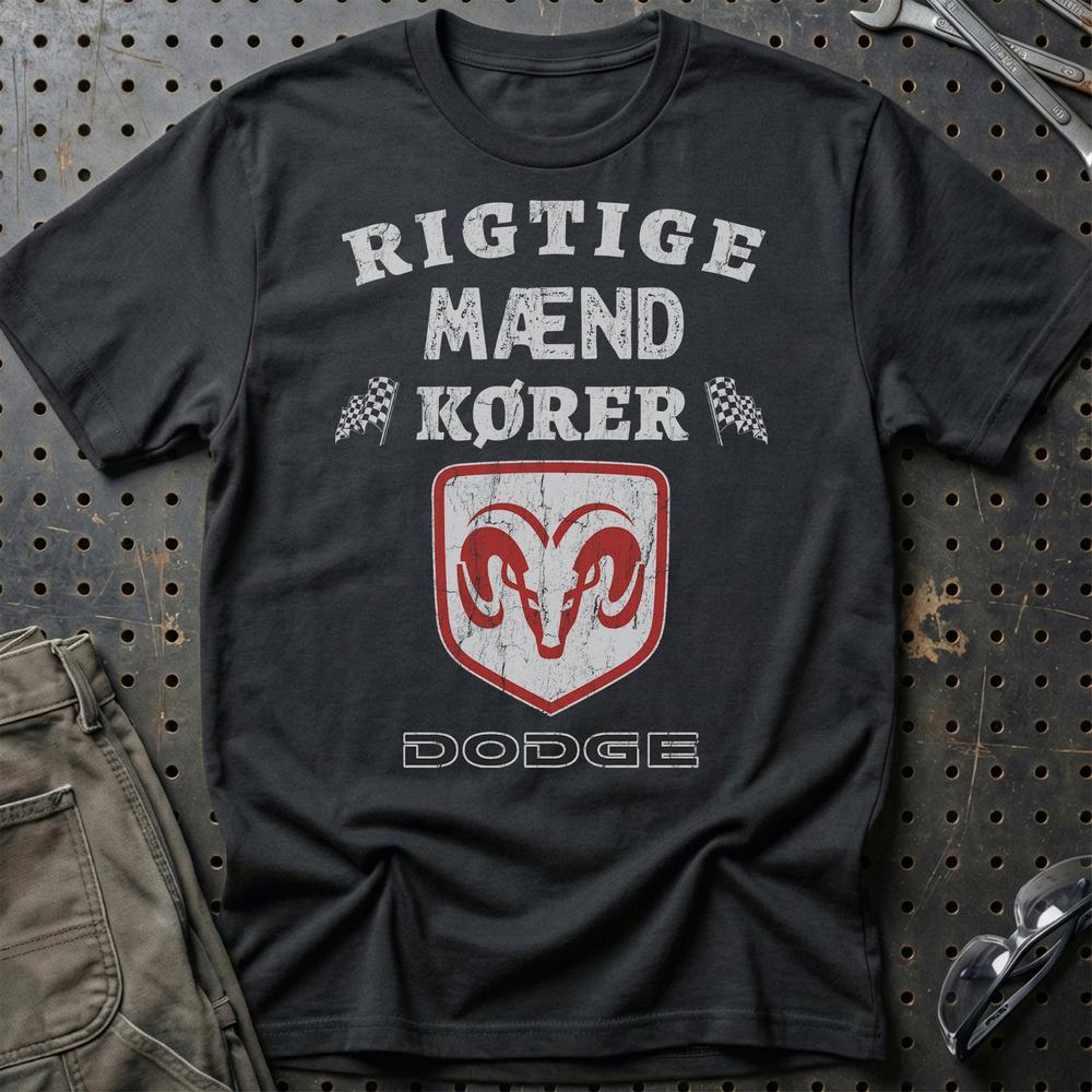 Dodge Rigtige Mænd Kører T-Shirt-Beklædning-Dodge-Sort-S-Garage Culture Shop- garage - man cave - merchandise