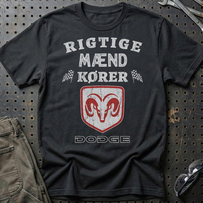 Dodge Rigtige Mænd Kører - Unisex T-Shirt , Bomuld-Beklædning-Dodge-Sort-S-Garage Culture Shop- garage - man cave - merchandise