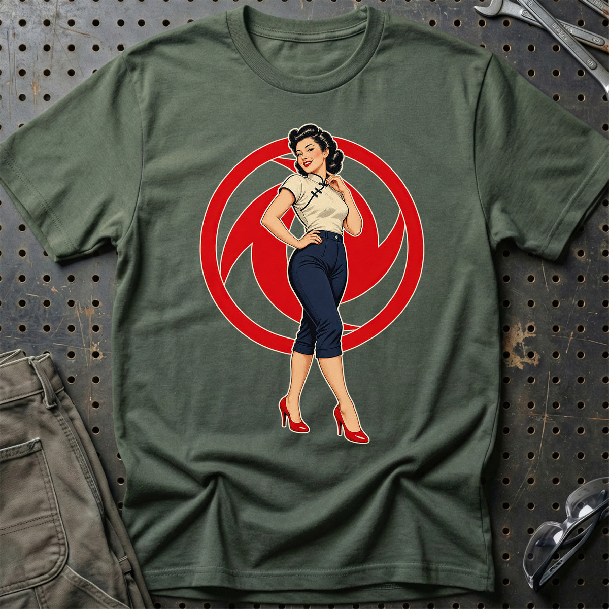 
Produktbillede af Dong Feng Retro Pinup T-Shirt