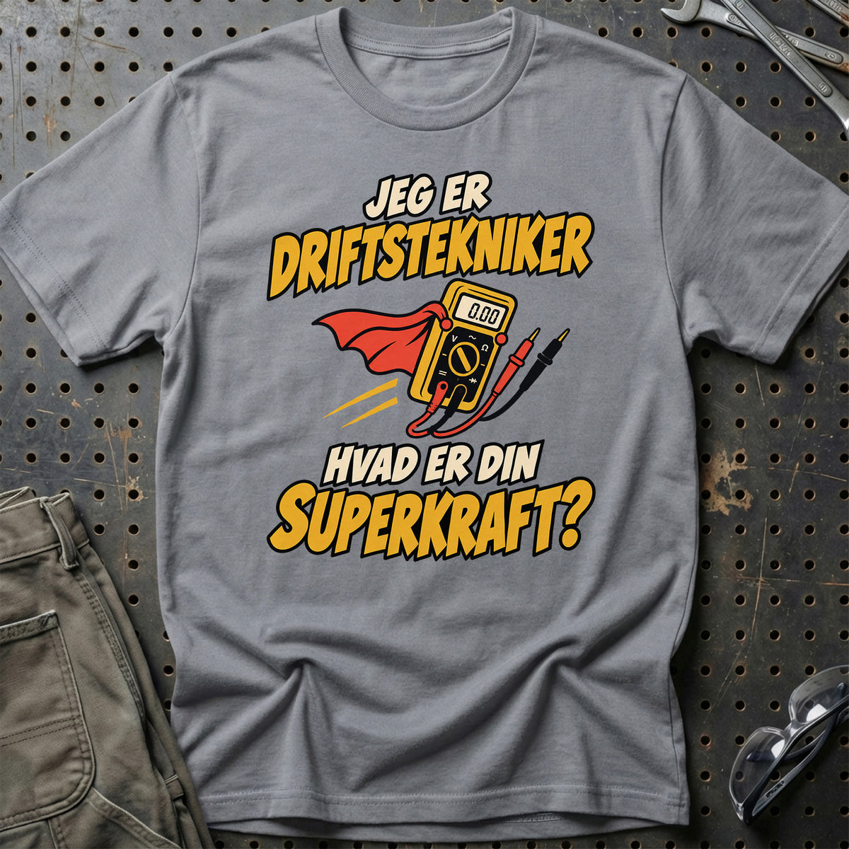 
Driftstekniker – Hvad er din superkraft? – Unisex T-Shirt – Grå Sport
