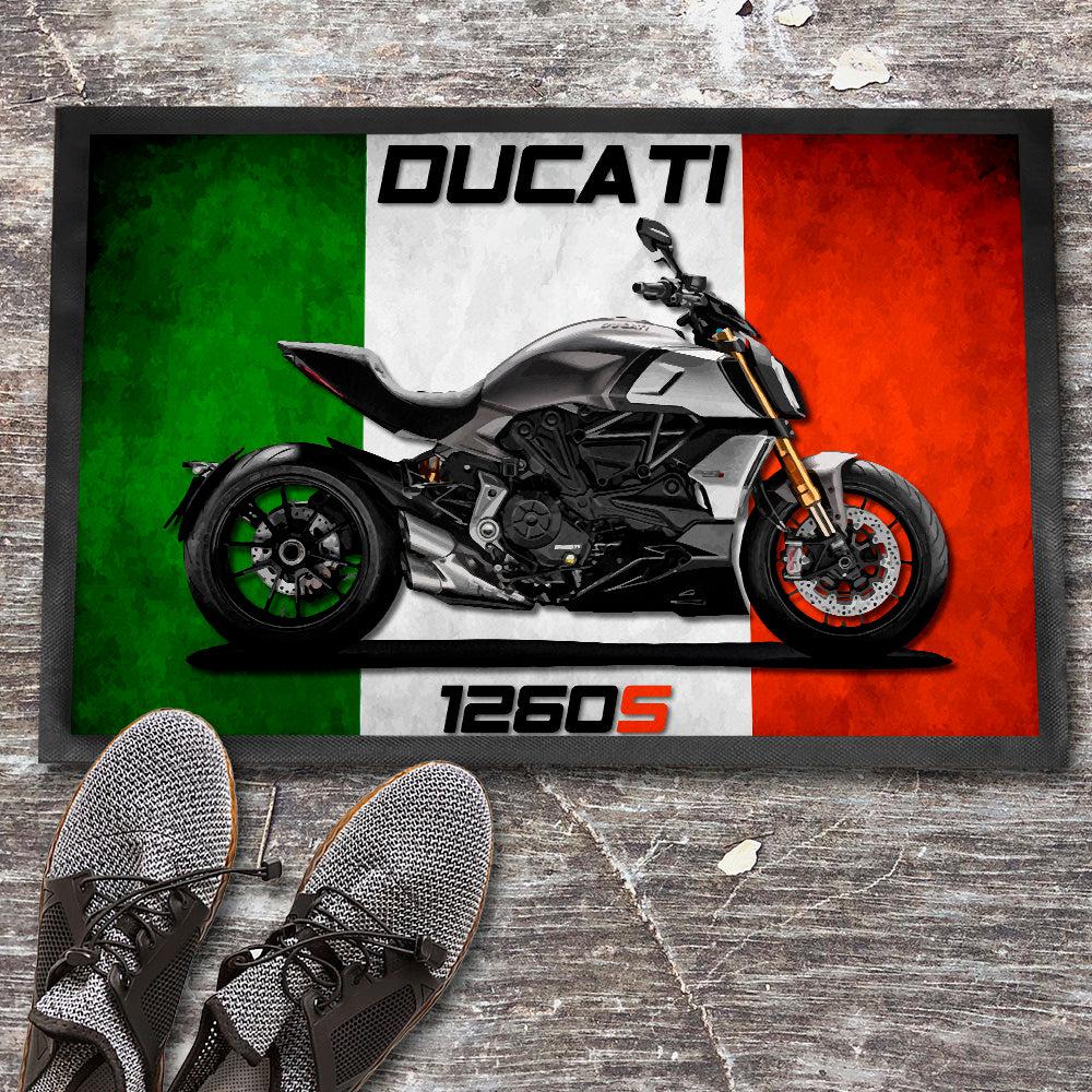 Ducati Diavel 1260S Skilte, Musemåtte, Dørmåtte , Plakat-Skilte-Ducati-Garage Culture Shop- garage - man cave - merchandise