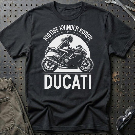 Ducati Rigtige Kvinder Kører Ducati - Unisex T-Shirt , Bomuld-Beklædning-Ducati-Sort-S-Garage Culture Shop- garage - man cave - merchandise
