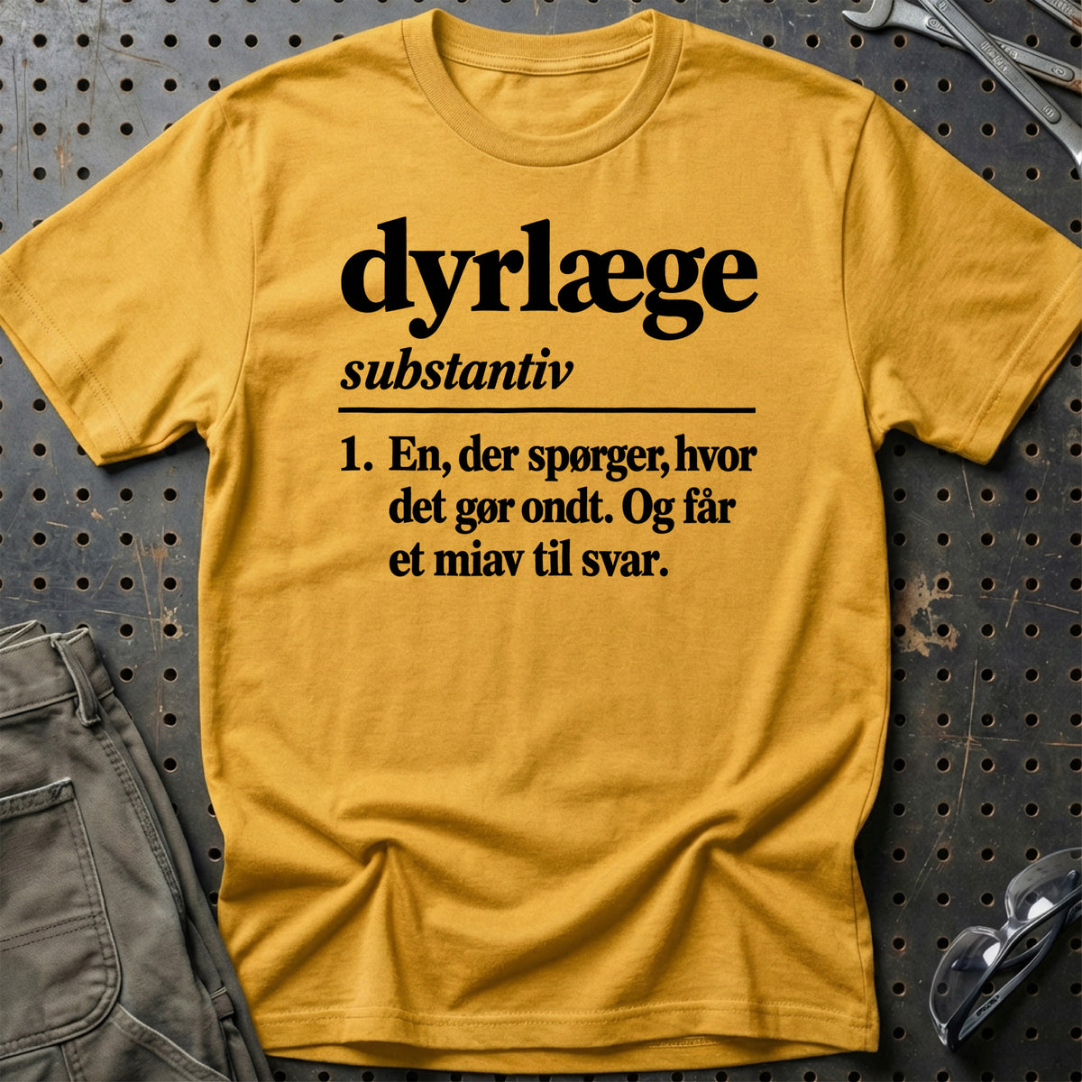 
Dyrlæge – Definition T-Shirt – Guld