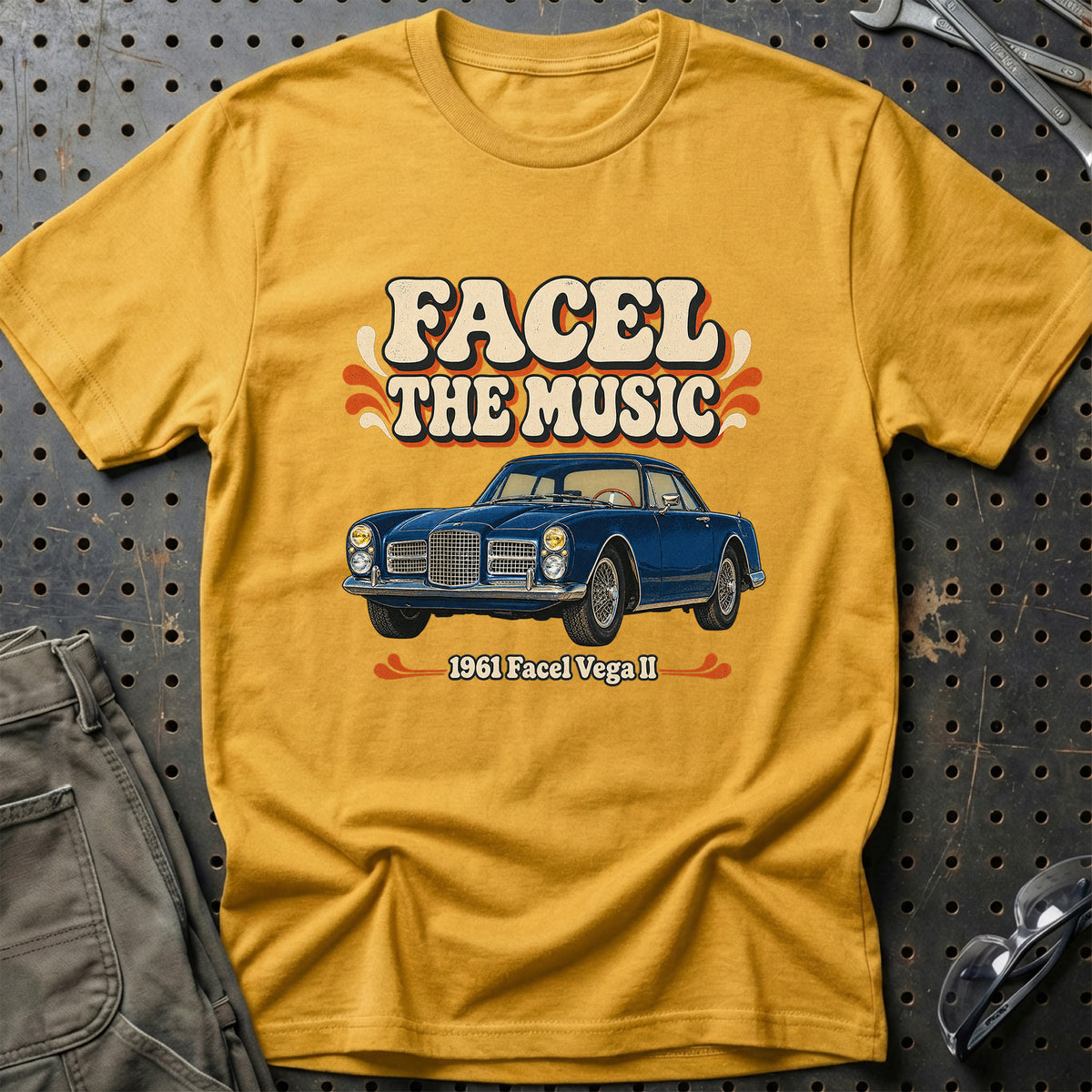 
Facel Vega II 1961 – Facel the Music T-Shirt – Guld