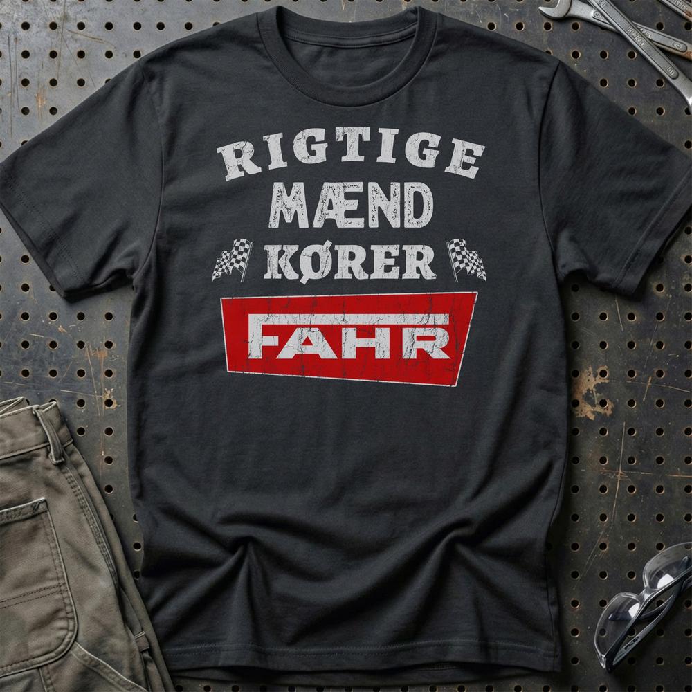 Fahr Rigtige Mænd Kører T-Shirt-Beklædning-Fahr-Sort-S-Garage Culture Shop- garage - man cave - merchandise