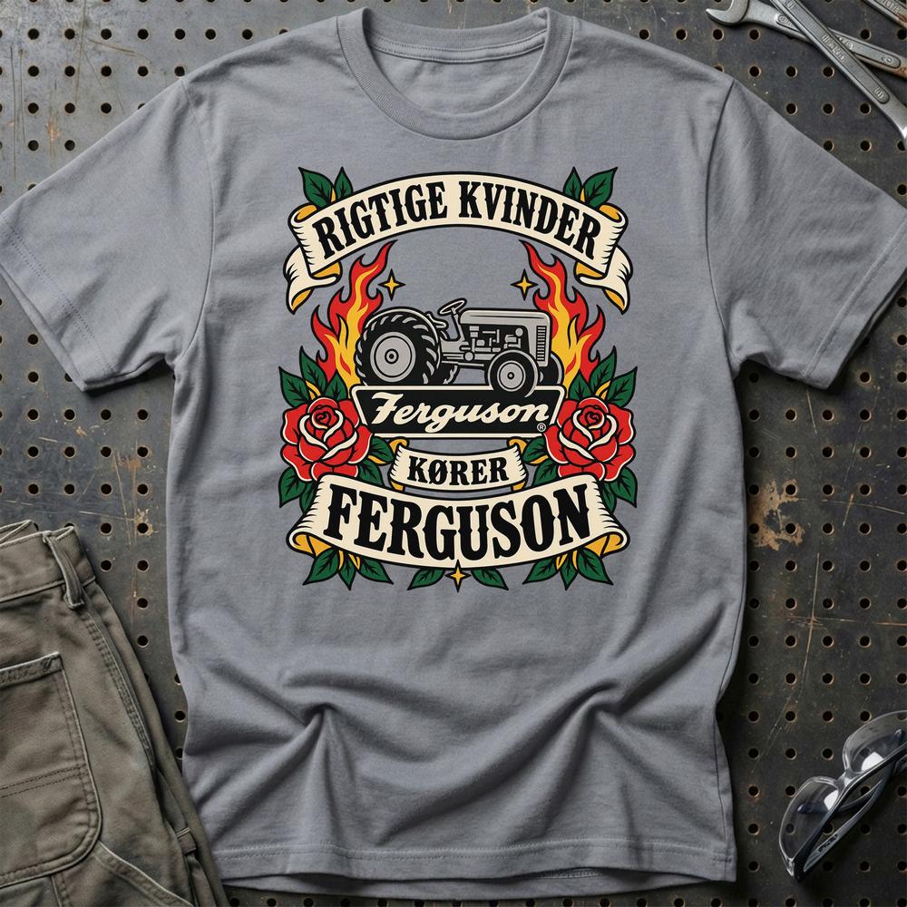 
Produktbillede af Ferguson Rigtige Kvinder Kører – Roser og Flammer T-Shirt