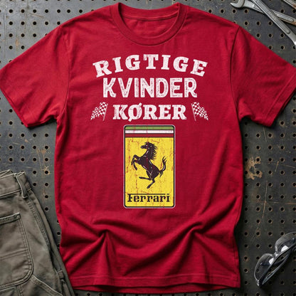 Ferrari Rigtige Kvinder Kører - Unisex T-Shirt , Bomuld-Beklædning-Ferrari-Rød-S-Garage Culture Shop- garage - man cave - merchandise