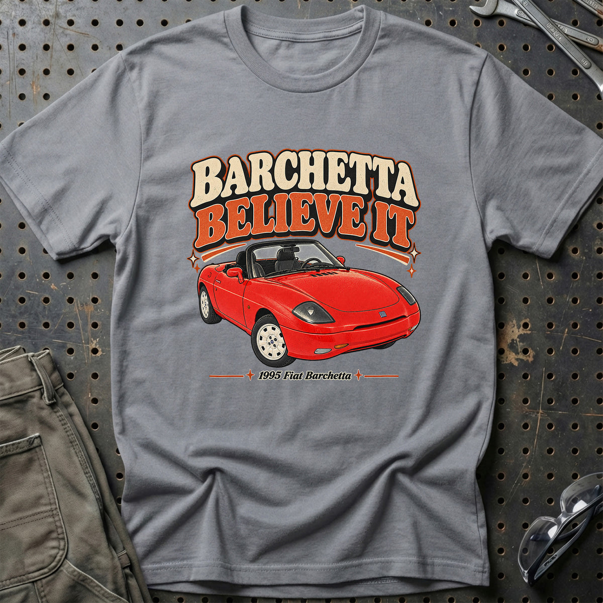 
Fiat Barchetta 1995 – Barchetta Believe It T-Shirt – Grå Sport