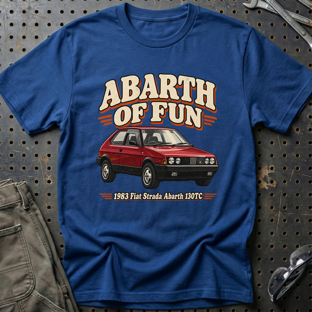 
Fiat Strada Abarth 130TC 1983 – Abarth of Fun T-Shirt – Blå Royal