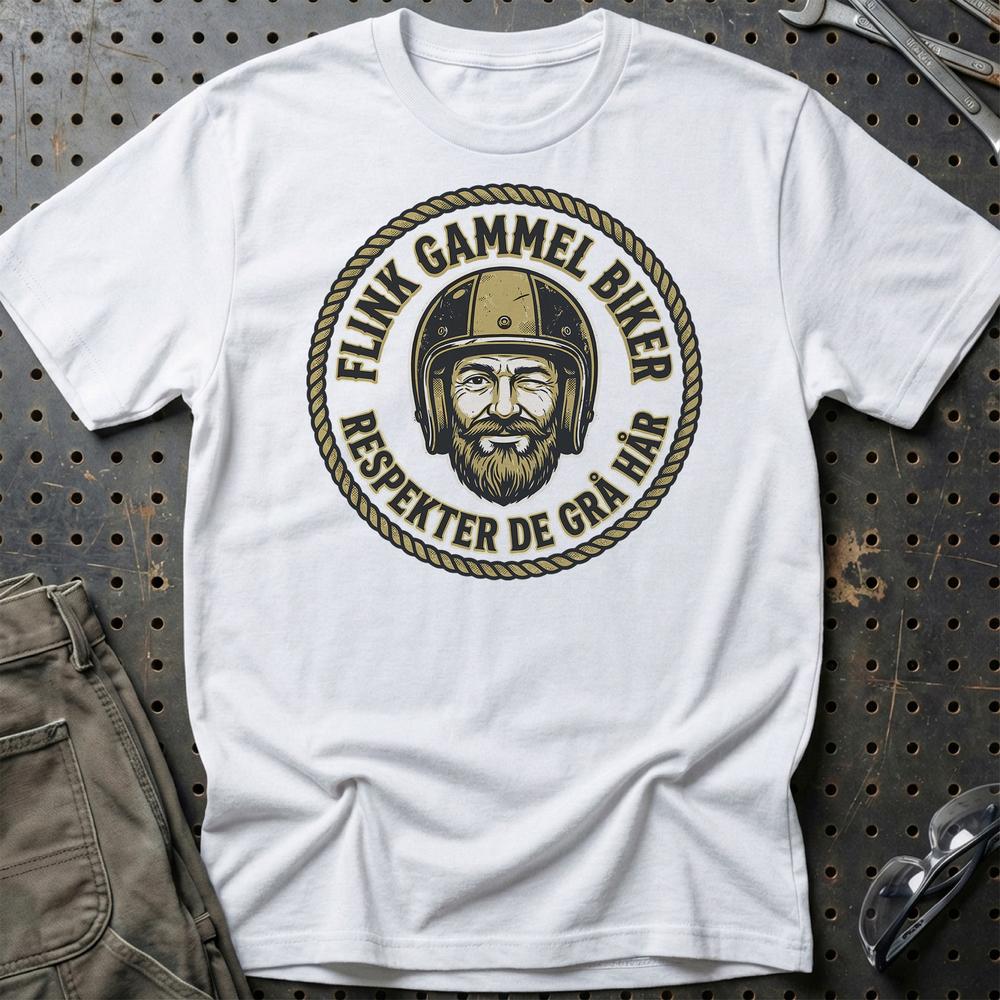 Flink Gammel Biker – Respekter de Grå Hår – Unisex T-Shirt , Bomuld-Beklædning-Garage Culture-Hvid-S-Garage Culture Shop- garage - man cave - merchandise