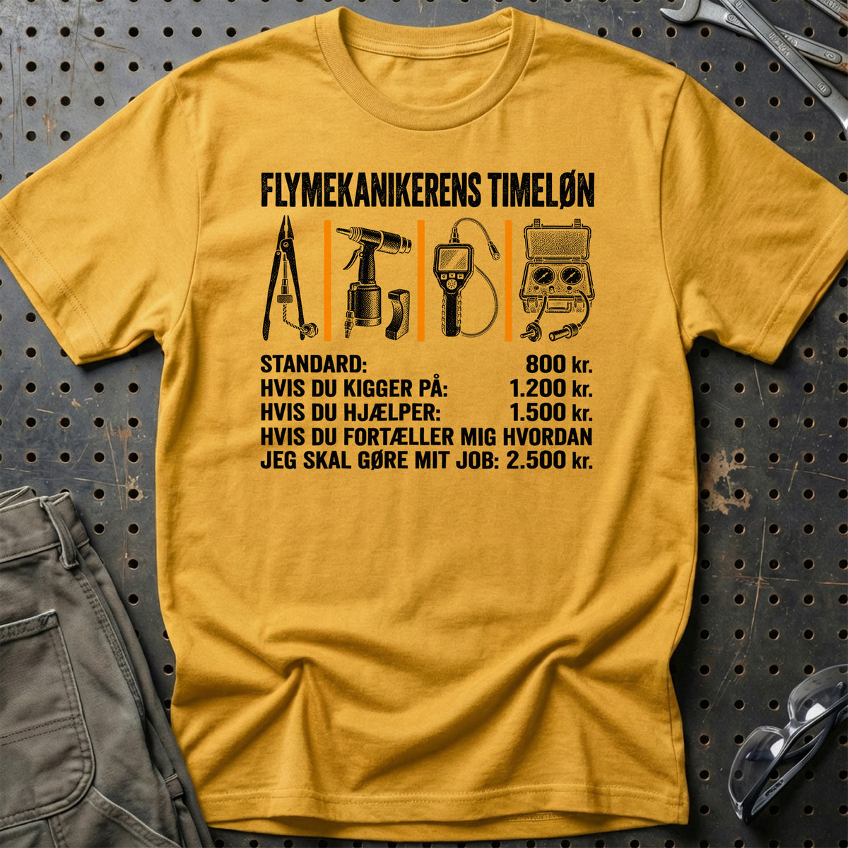 
Flymekanikerens Timeløn T-Shirt – Guld