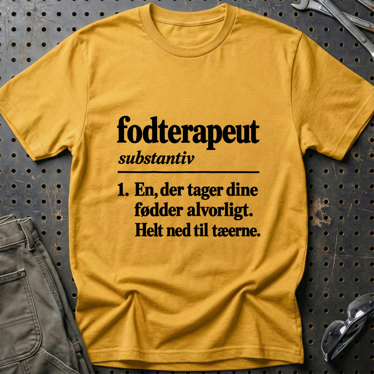 
Fodterapeut – Definition T-Shirt – Guld