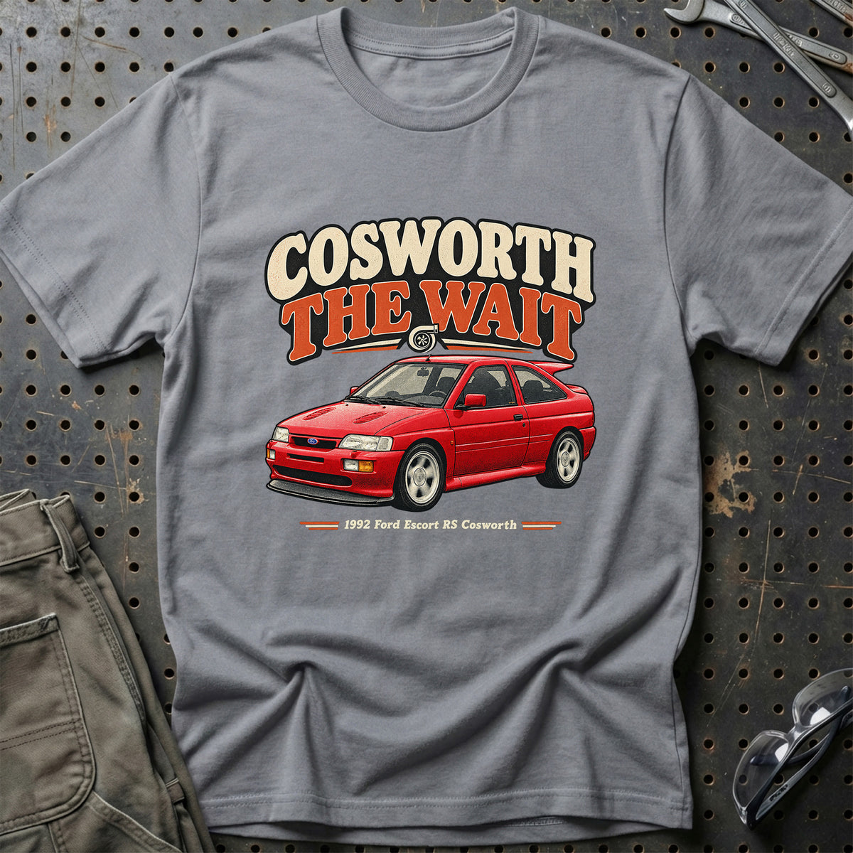 
Ford Escort RS Cosworth 1992 – Cosworth the Wait T-Shirt – Grå Sport