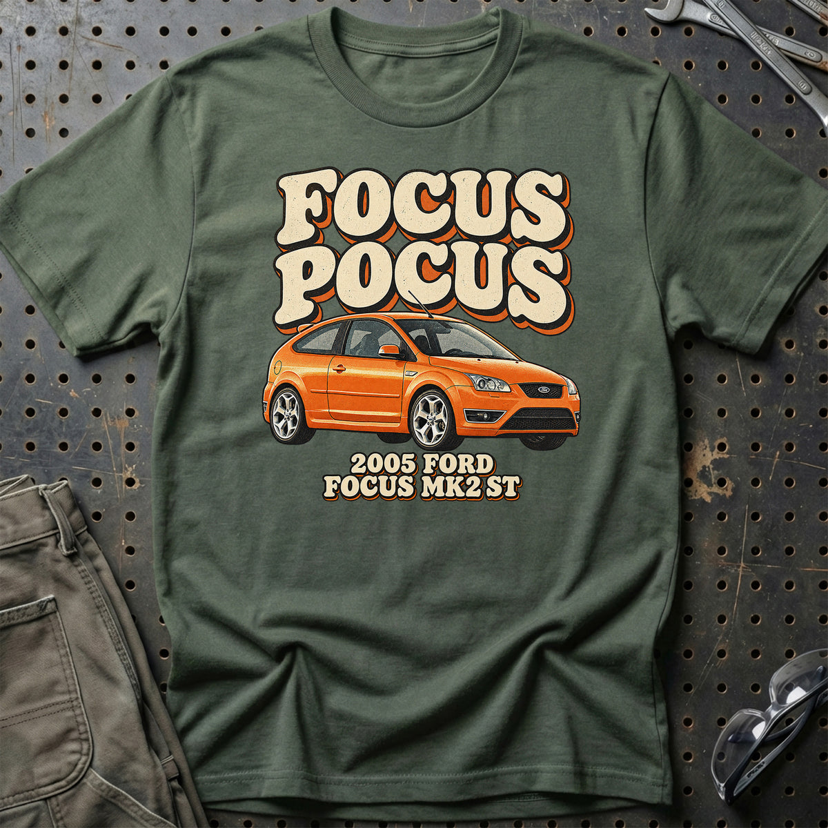 
Ford Focus Mk2 ST 2005 – Focus Pocus T-Shirt – Grøn Militær
