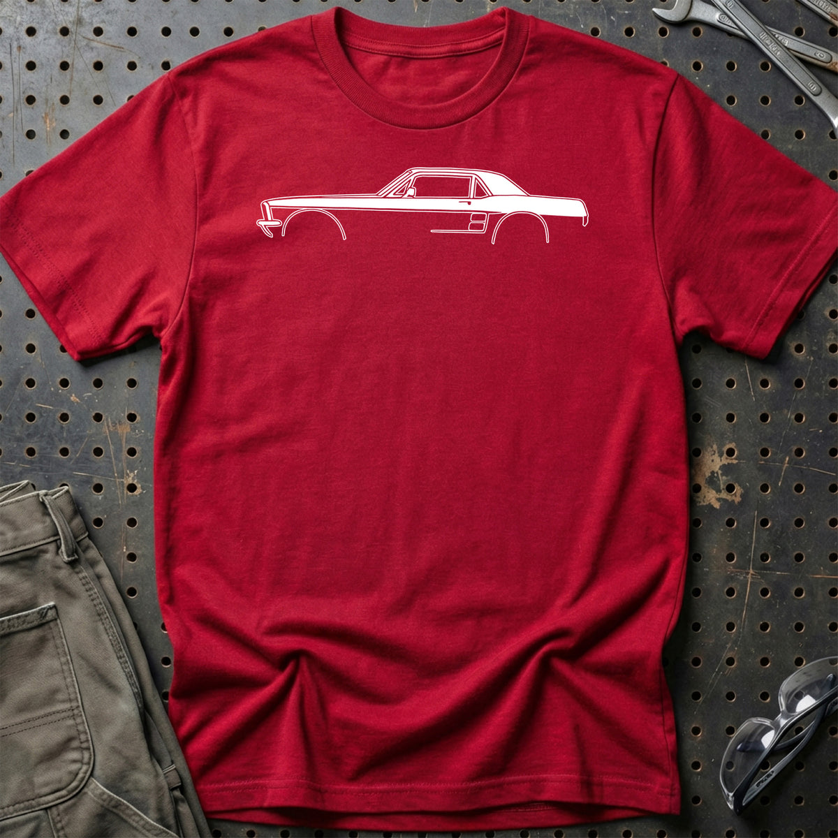 
Ford Mustang Hardtop 1967 Silhuet T-Shirt – Rød