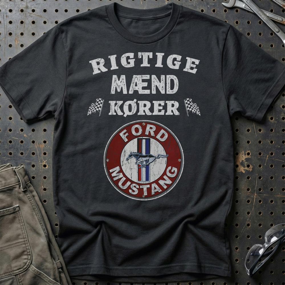 Ford Mustang Rigtige Mænd Kører - Unisex T-Shirt , Bomuld-Beklædning-Ford-Sort-S-Garage Culture Shop- garage - man cave - merchandise