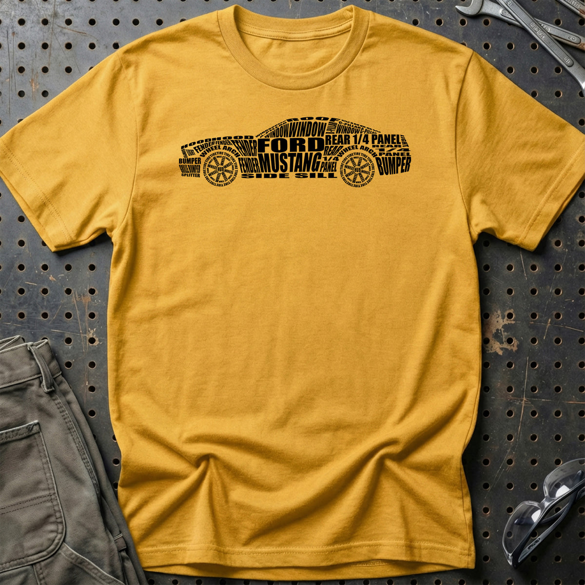 
Ford Mustang T-Shirt – Guld