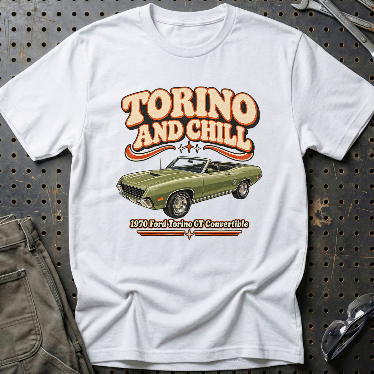 
Ford Torino GT Convertible 1970 – Torino and Chill T-Shirt – Hvid