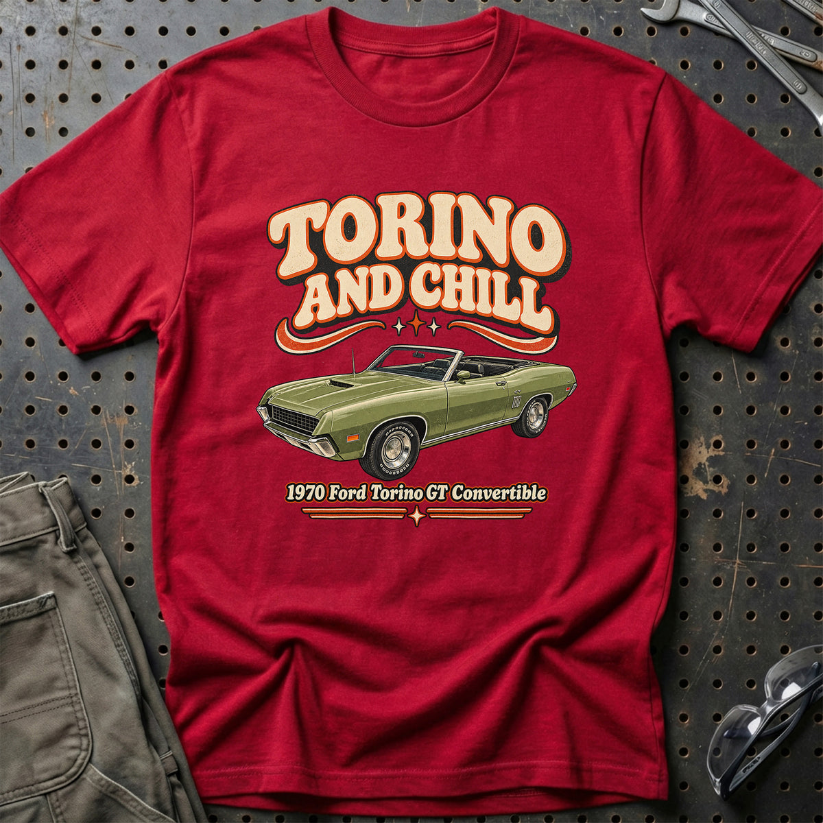 
Ford Torino GT Convertible 1970 – Torino and Chill T-Shirt – Rød