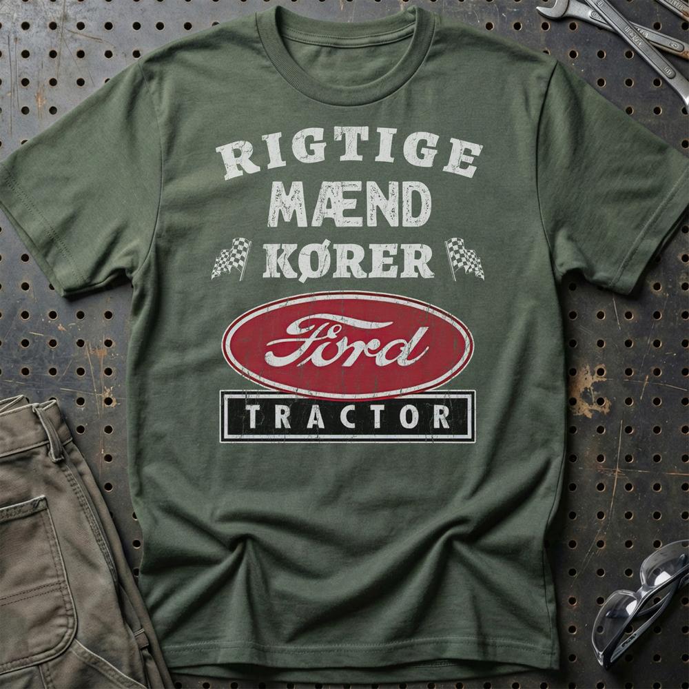 Ford Tractor Rigtige Mænd Kører - Unisex T-Shirt , Bomuld-Beklædning-Ford Tractor-Grøn Militær-S-Garage Culture Shop- garage - man cave - merchandise