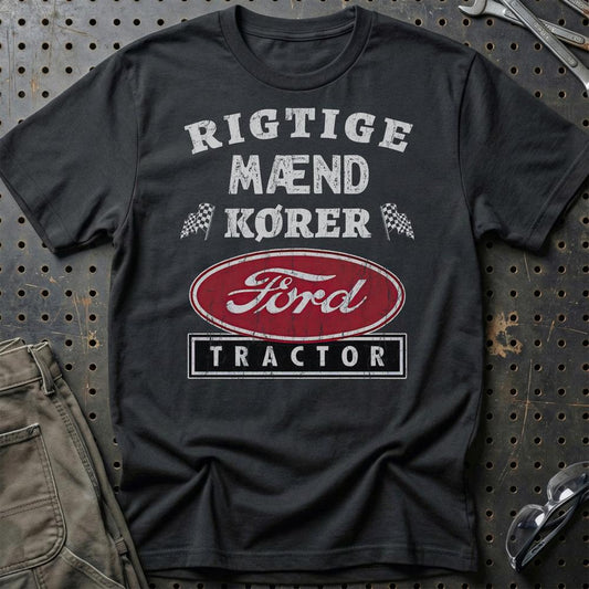 Ford Tractor Rigtige Mænd Kører - Unisex T-Shirt , Bomuld-Beklædning-Ford Tractor-Sort-S-Garage Culture Shop- garage - man cave - merchandise
