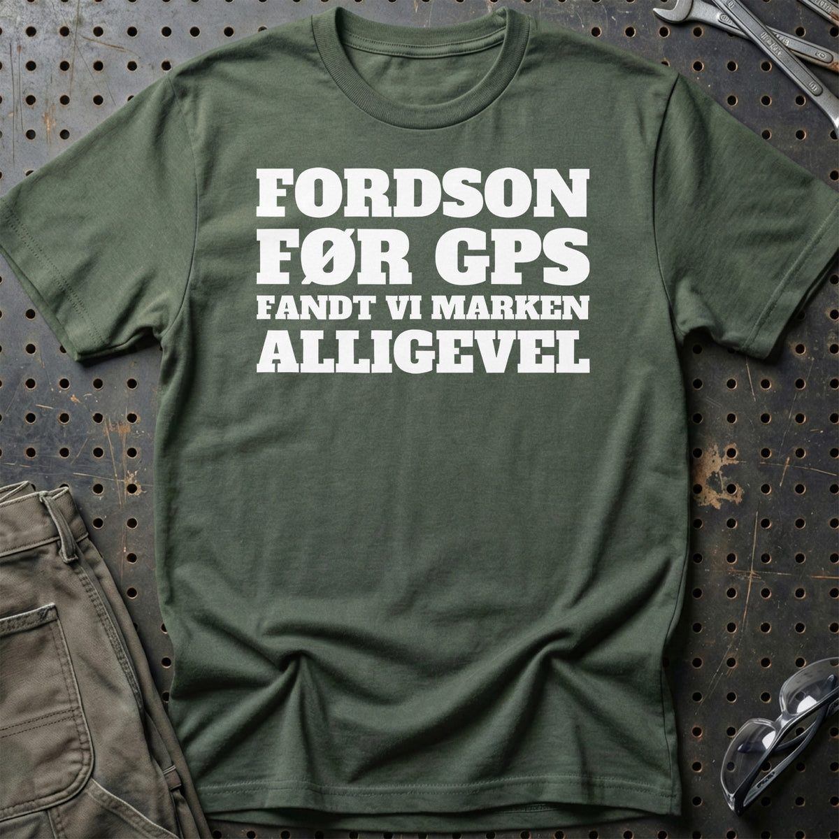 
Produktbillede af Fordson – Før GPS Fandt Vi Marken Alligevel T-Shirt