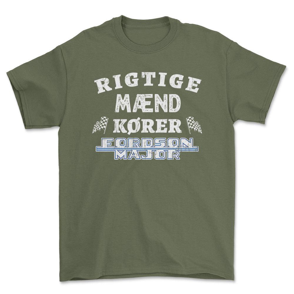 Fordson Major Rigtige Mænd Kører - Unisex T-Shirt , Bomuld-Beklædning-Fordson Major-Grøn Militær-S-Forside-Garage Culture Shop- garage - man cave - merchandise