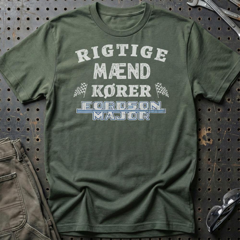Fordson Major Rigtige Mænd Kører - Unisex T-Shirt , Bomuld-Beklædning-Fordson Major-Grøn Militær-S-Garage Culture Shop- garage - man cave - merchandise