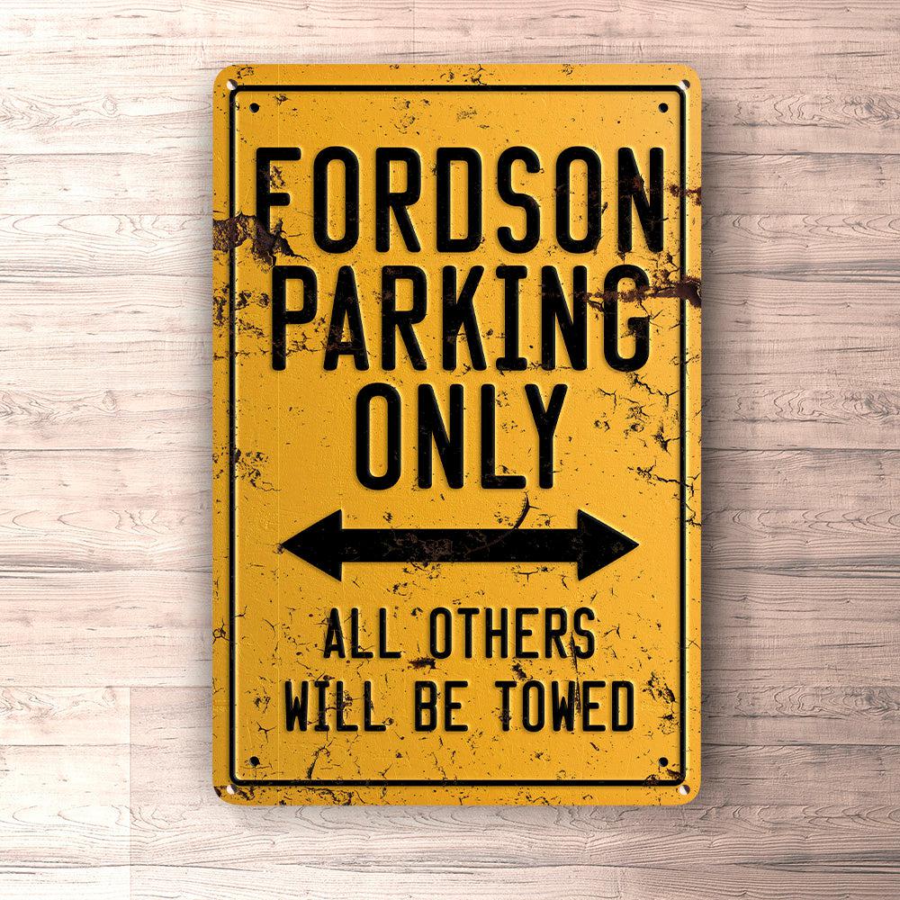 Fordson Parking Only Skilte, Musemåtte, Dørmåtte-Parking skilte-Fordson-Garage Culture Shop- garage - man cave - merchandise