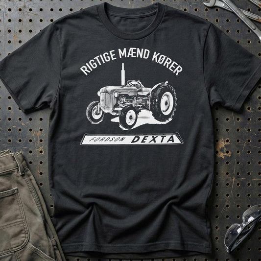 Fordson - Rigtige Mænd Kører Fordson Dexta Unisex T-Shirt , Bomuld-Beklædning-Fordson-Sort-S-Garage Culture Shop- garage - man cave - merchandise