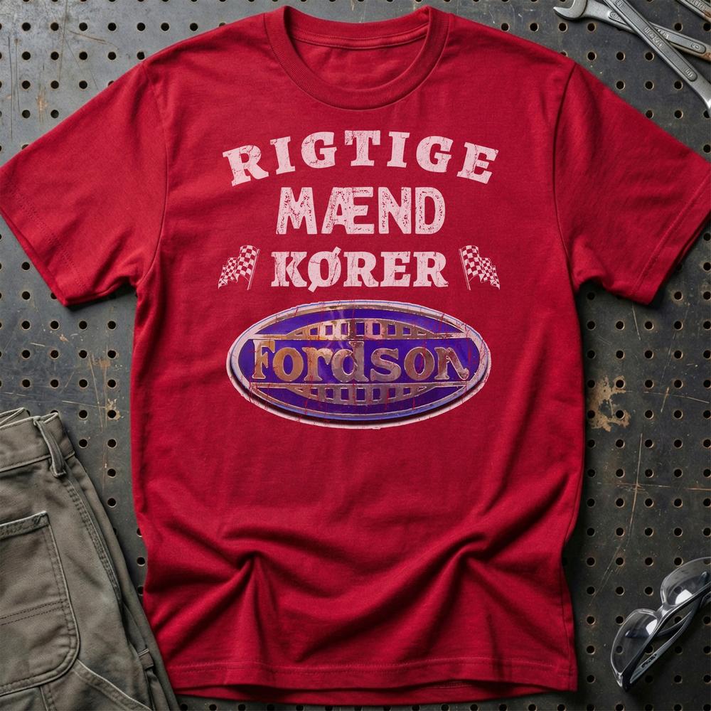 Fordson Rigtige Mænd Kører T-Shirt-Beklædning-Fordson-Rød-S-Garage Culture Shop- garage - man cave - merchandise